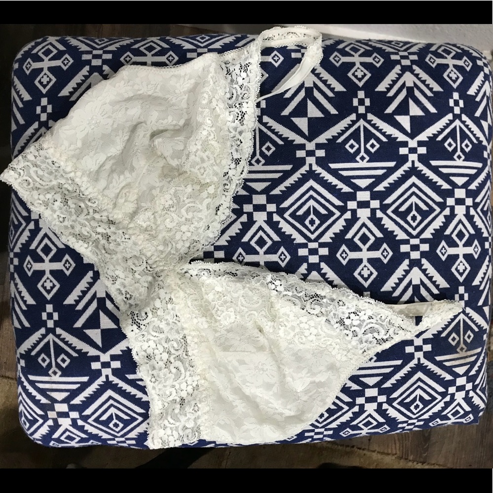 Soma Bralette Lace Plunge